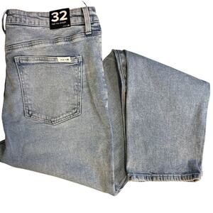 Joe’s Jeans Light Wash Jeans High Rise Straight Leg Relaxed Denim Size 32 x 31